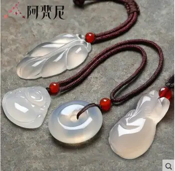 

Chalcedony Pendant Flying Pendant Cloak Pendant Crystal Sweater Chain Long Piece Wild Leaf Valentine's Day Necklace Male