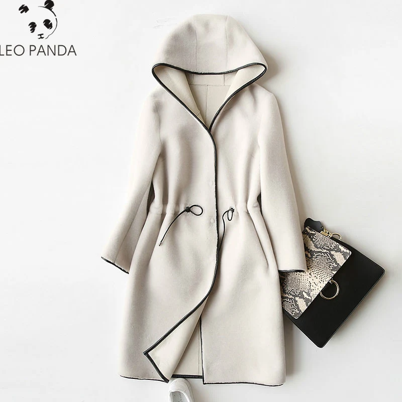 

Real Fur Coat Sheep Shearing Fur Lamb Fur Coats 2018 Winter Women Coat Wool Jacket Hooded Tops PU Lining Long Korean Tops