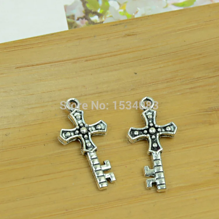 10 pcs//lot Antique Bronze Cross Shaped Tibetan Charms Pendants 22*29mm