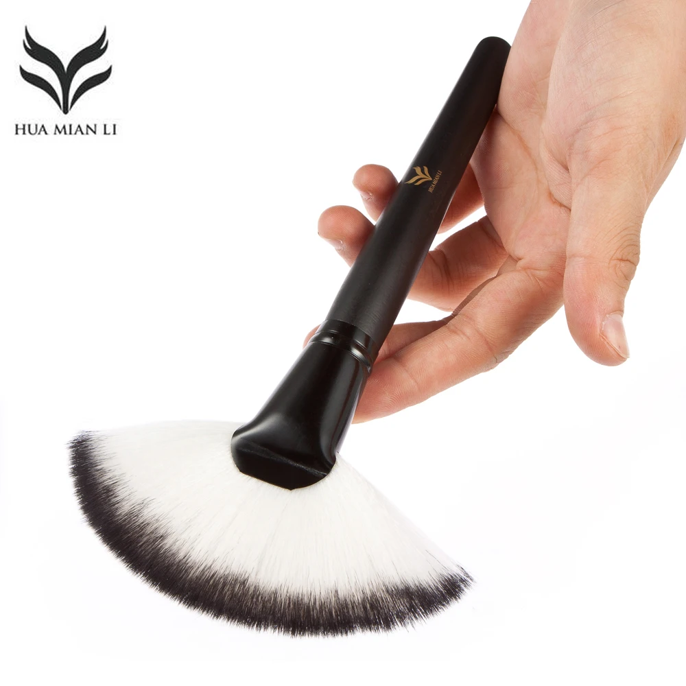 1PCS Haumianli Big Size sector Powder Brush Soft Facial finishing