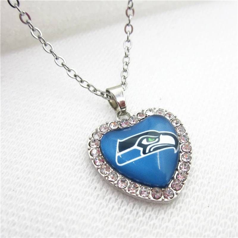 10pcs/lot USA Seahawks Heart Necklace Pendant Jewelry With Chains
