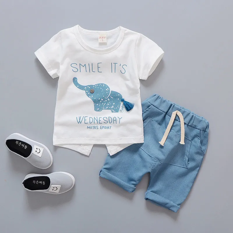 Модные комплекты одежды для маленьких мальчиков и девочек коллекция года, летняя детская футболка С Рисунком Слона+ шорты комплект из 2 предметов детская одежда