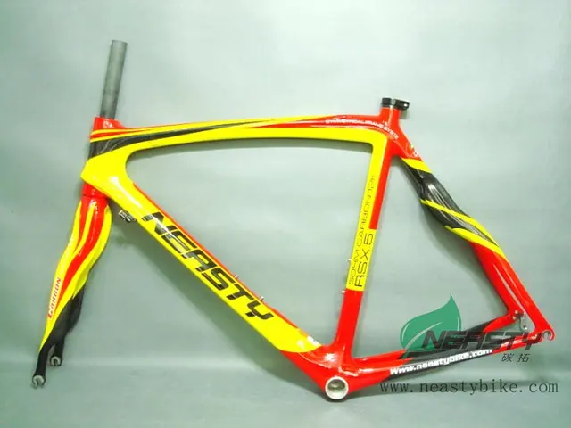 Cheap new 700C carbon fiber road bicycle frame