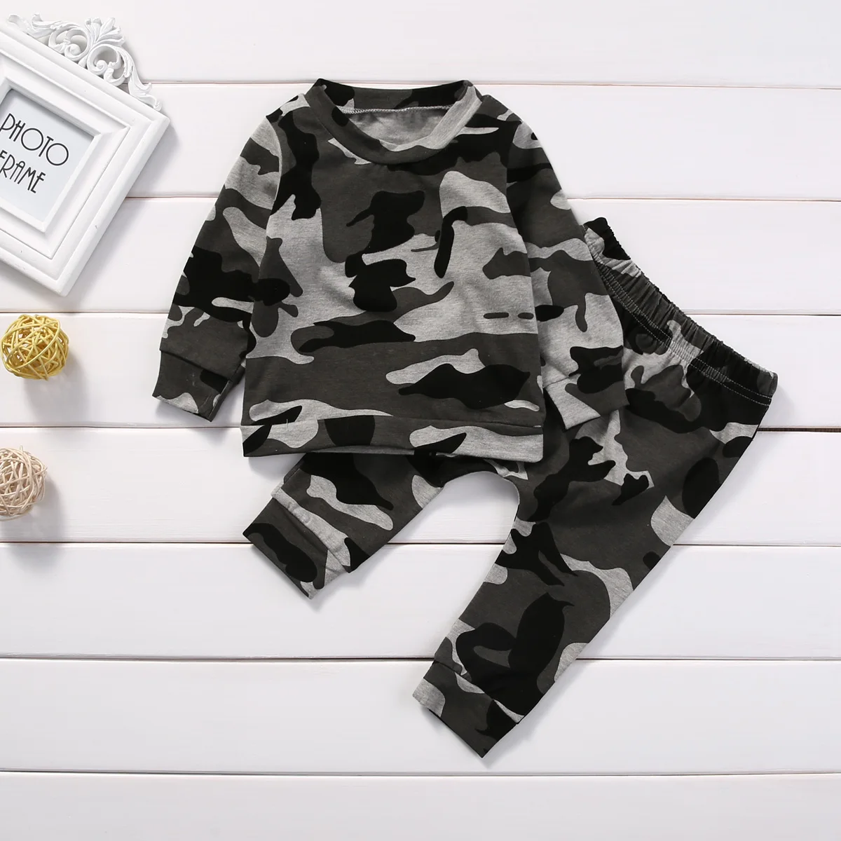 Комплект из 2 предметов, г., костюм с длинными рукавами для новорожденных Одежда для маленьких мальчиков камуфляжная Футболка Топ+ штаны, камуфляжный комплект