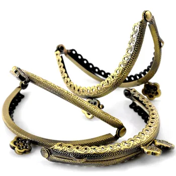 

50Pcs Wholesale Alloy Frame Kiss Clasp Lock Bronze Tone Purse Bag Handle Flower Bag Parts & Accessories 8.5x6cm