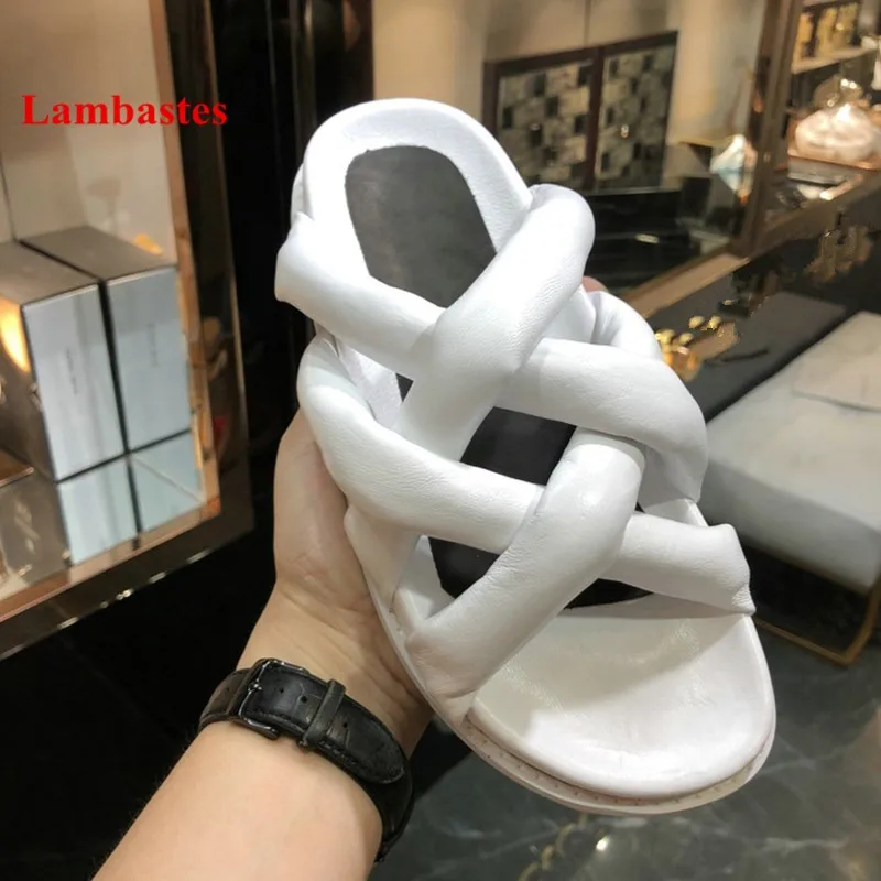 

2018 Summer Soft Shoes Women Black Open Toe Crossover Designer Cuts Out Women Slippers Platform Outdoor Rome Cozy Slippers Mujer
