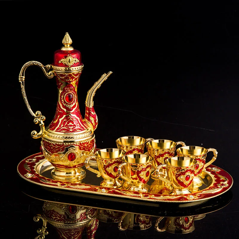 

Russian Creative Vodka Wine Brandy Snifters Gold Goblet With Hip Flasks Tray Engraving Shot Glass High Spirits Barware Gift