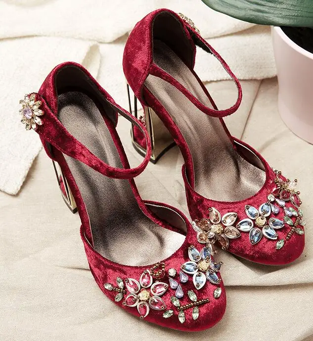 Новинка; женские бархатные туфли с пряжкой, украшенные бриллиантами, в клетку, в виде птицы; Цветочные Стразы; свадебные туфли; модельные туфли с бриллиантами на каблуке 10 см - Цвет: Красный