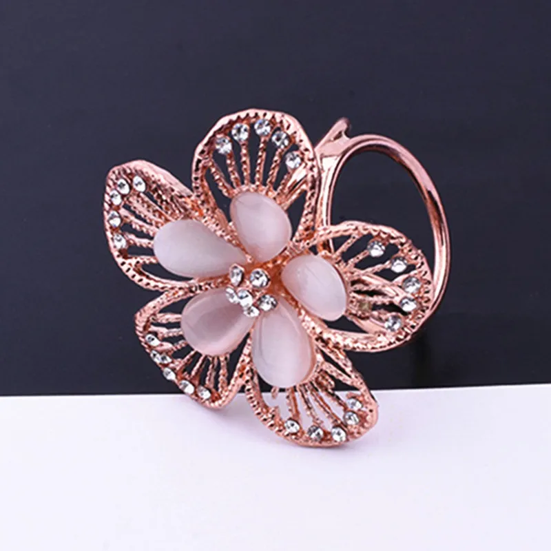 

2019 Newest Elegant Tricyclic Flower Crystal Scarf Holder Silk Brooches Clips Retro Cat's Eye Stone Flower Brooch Pin Jewelry