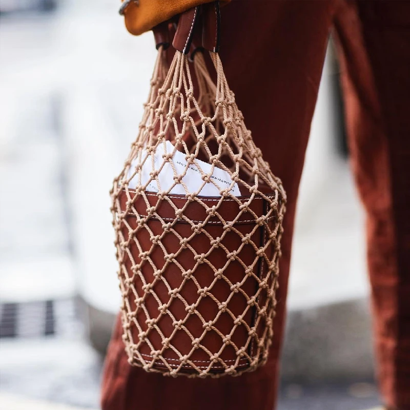 

Niche designer brand new style Mini Handbag French knitted rope rope net bucket bag.