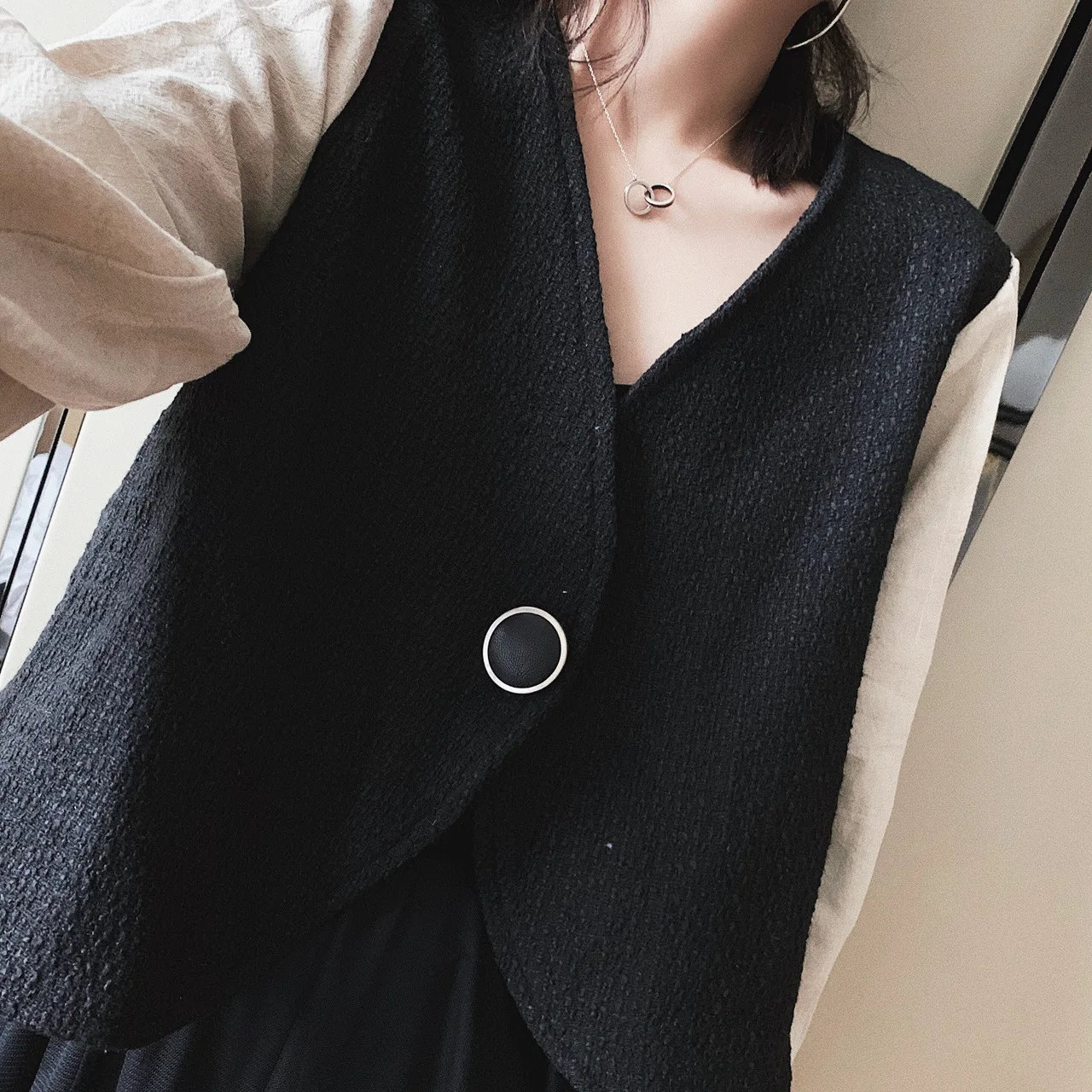 DEAT 2019 новая весенняя модная женская одежда с v-образным вырезом, плиссированные рукава, лоскутные тонкие пуговицы, японский стиль, короткая