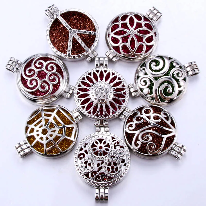 

Pattern shape Aroma Diffuser Necklace Bronze Lockets Pendant Perfume Essential Oil Aromatherapy Locket Necklace With Pads
