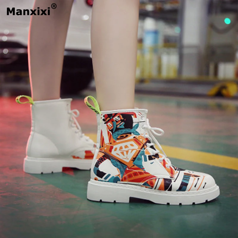 

Martin boots 2018 autumn winter British wind handsome street beat boots waterproof platform thick low heels shoes women's boots