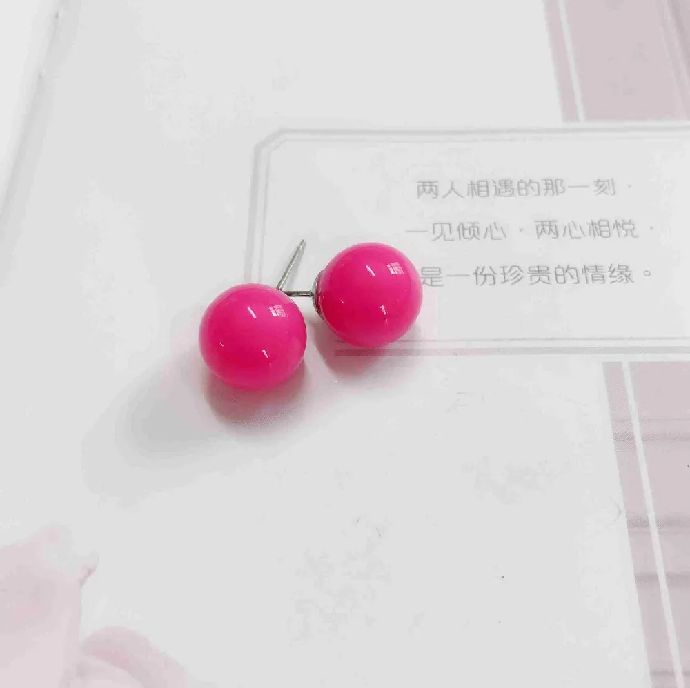 

Any 1 pair earrings at random lucky bag