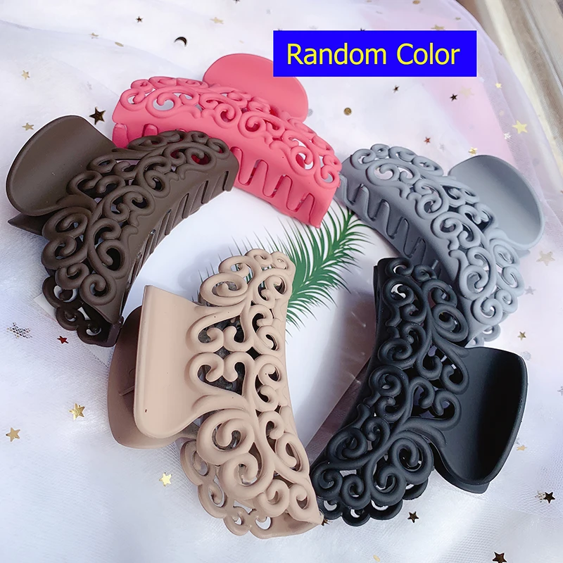 1PC Random Color Large Scrub Black Plastic Hair Claws Clips Hollow Carving Crab Hairpins Clamps Barrettes Hair Accessories Women types of hair clips