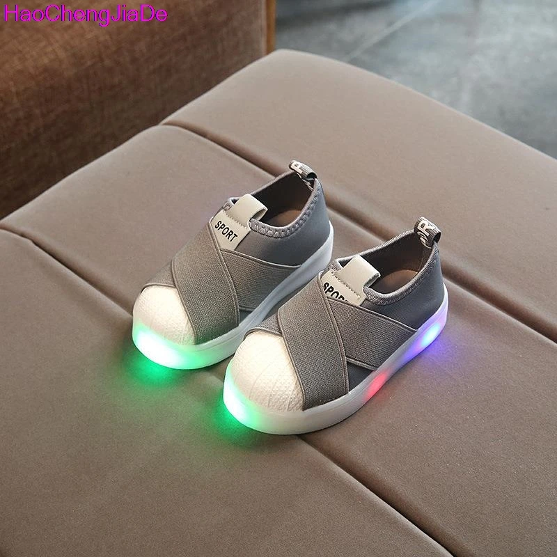 HaoChengJiaDe الاطفال أحذية مع ضوء الفتيان أحذية 2018 طفل قماش الرياضة Led الفتيات الأميرة حذاء طفل الفتيان أحذية رياضية الحجم 26 -30