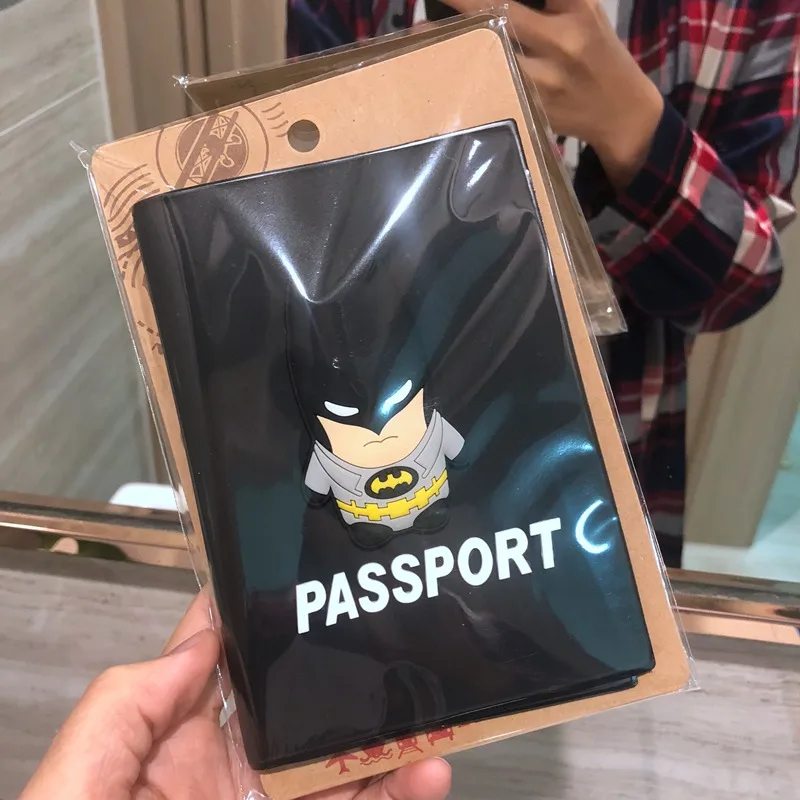 CAJIFUCO Для женщин чехоол на паспорт, мультфильм, порошок эпоксидной смолы с отделением для паспорта с держатель для карт для паспорта чехол Конфеты порте - Цвет: Black Passport Cover