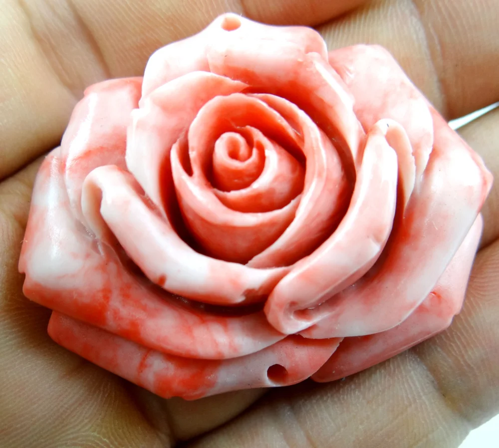 

Chinese Organic Cinnabar Pendant necklace hand-carve of flower G104
