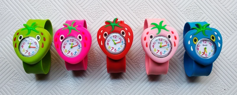 Детские часы с рисунком клубники, детские часы, детские часы с лентой, настольные часы, кварцевые часы для девочек и мальчиков, подарок Reloj Mujer