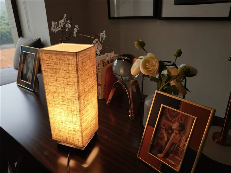 Candeeiros de Mesa Conduziu a Luz da Mesa Nordic Moderno Simples Linho Madeira Maciça Quarto Estilo Chinês Japonês Estudo Sala Estar Luzes 9 High Quality Luzes e Iluminação