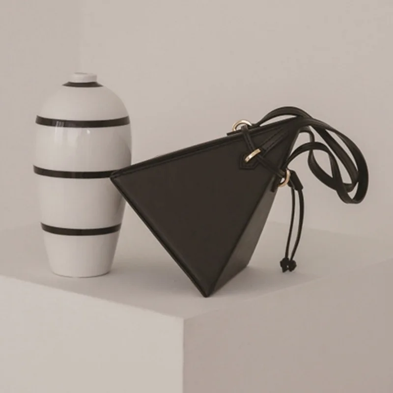 

Fashion Geometric Triangle Shoulder Bags Women Top-handle Handbags Luxury Designer Pu Leather Women Handbag Ladies Hand Bags New