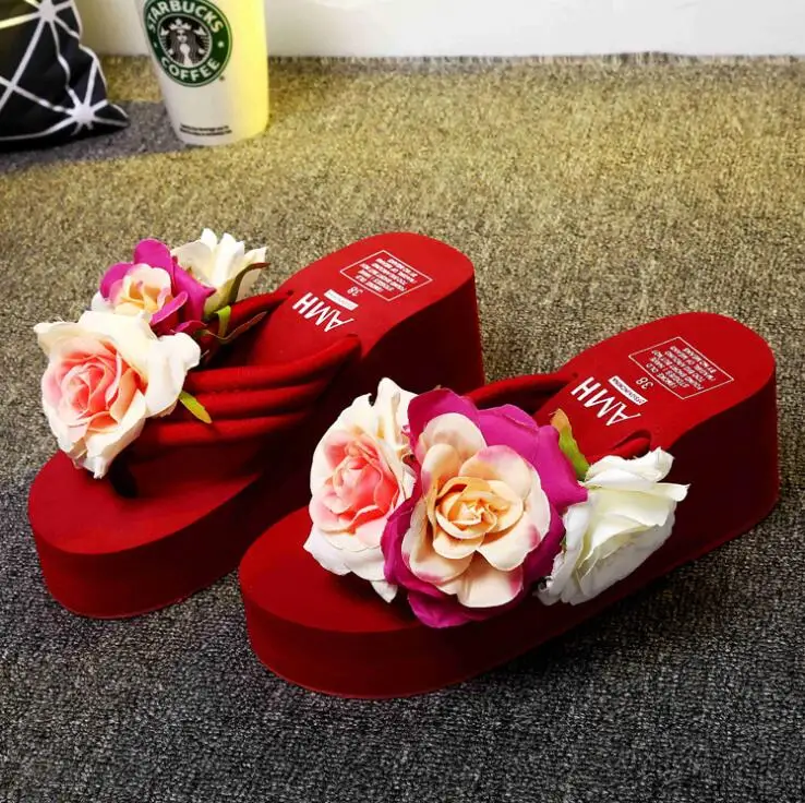 Летняя женская обувь; шлепанцы для ванной на платформе; пляжные вьетнамки на танкетке; шлепанцы на высоком каблуке для женщин; женская обувь ручной работы с цветами; c549 - Цвет: Красный