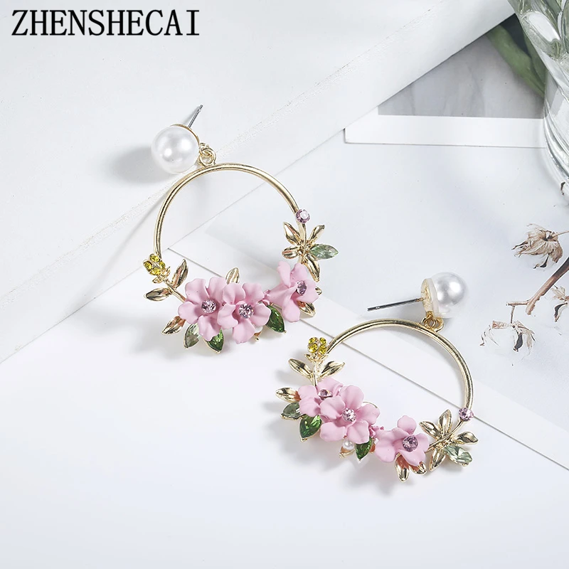 

Trendy Cute Pink Flower Earrings For Women Girls Jewelry Female Rhinestone Gold Metal Round Circle Stud Earrings Gifts Brincos