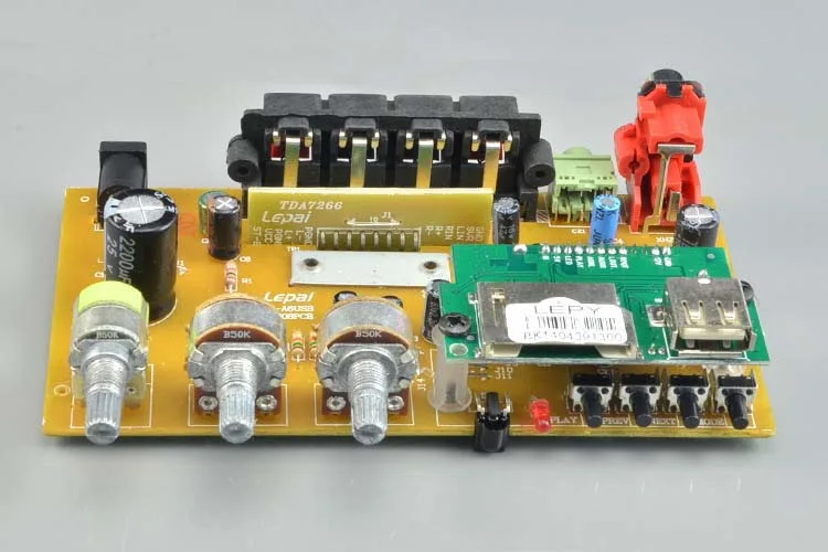 USB / FM Усилитель A68USB небольшой усилитель для музыкального лагеря 12 В маленький