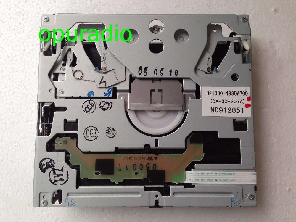 DA-30-207 Fujitsu ten Toyota CD voice navigation (3)