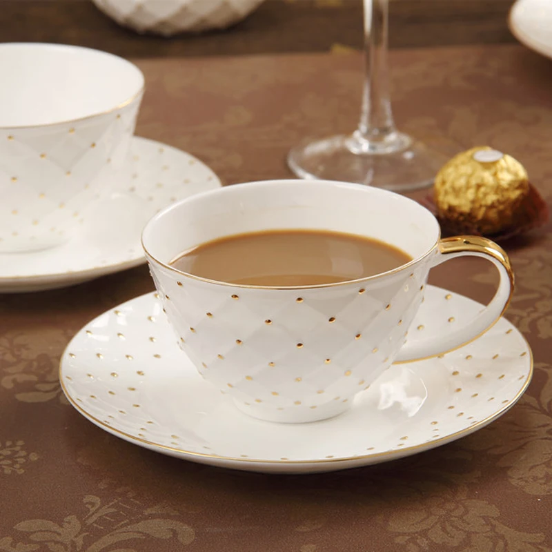 

European Court Pearl Pattern Gold Point Coffee Cup and Saucer high quality bone china Coffee Cup Set tea cup set Drinkware