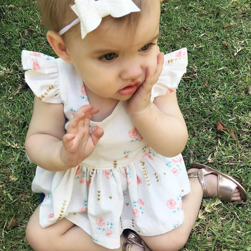 Mother nest 2018 Summer Newborn Baby Love Hollow Dress Flying Sleeves Girl Clothes Birthday Princess Party Dresses for Children (12)