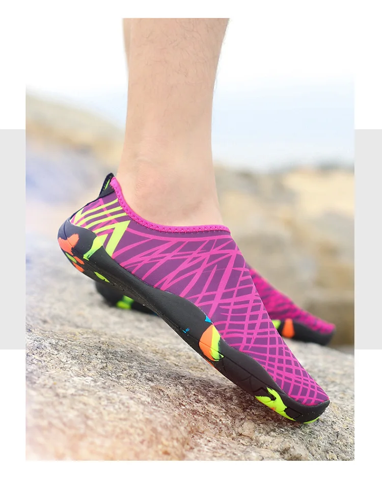Sapatos de natação