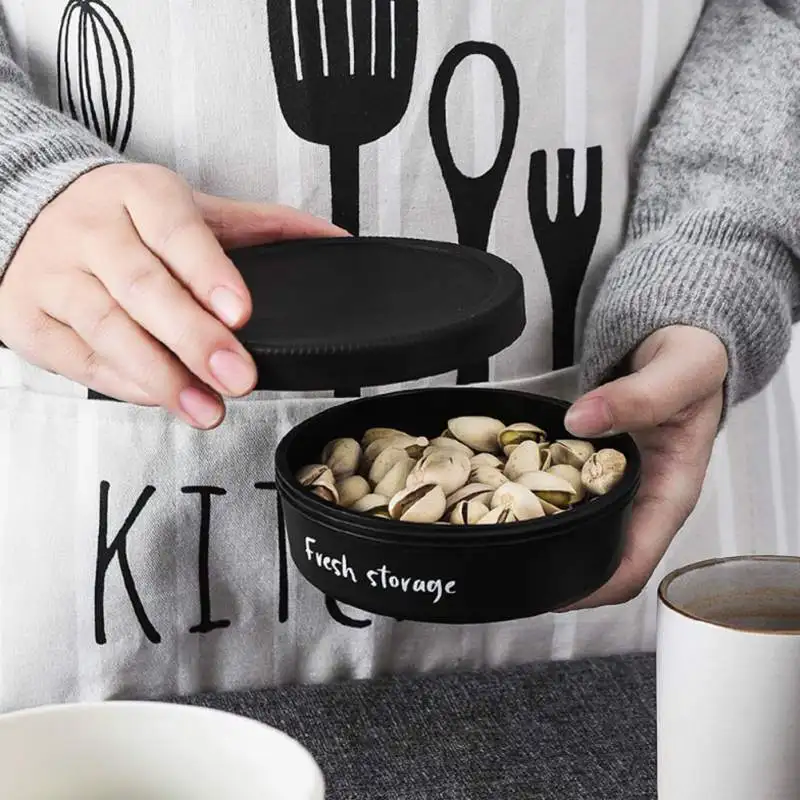 Nordic Simple Kitchen Storage Jar Sealing Food Preservation Fresh Pot Container With Cover Grain Snack Plastic Storage Tank
