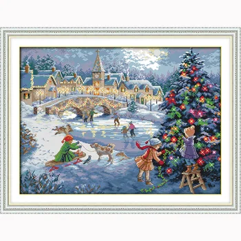 

A Christmas celebration scenic patterns DMC cross stitch printed on canva Counted 11CT 14CT DIY Kits for Embroidery Home Decor