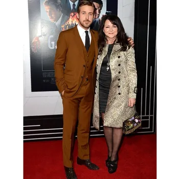 

Custom Made Brown Men Suit Slim Fit Party Tuxedo For Men Bridegroom Wedding Party Suits (Jacket+Pants+Vest)G563