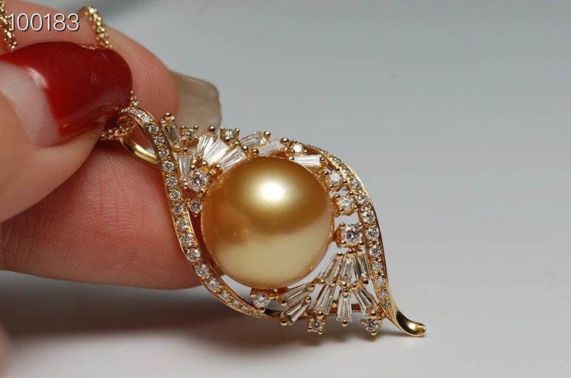 18k gold diamond southsea golden pearl necklace (3)