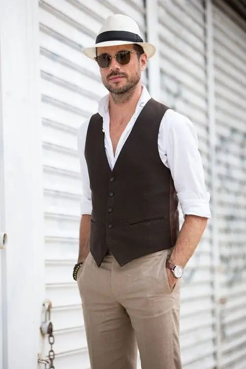 2020 Cheap Brown Fashion Mens Waistcoat Formal Business Men Vests Groomsmens Vest Wedding Prom Party Custom Made Casual Wear