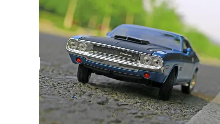 Dodge Challenger 1970 мышцы Ретро Спорт, 1:24 передовая игрушечная машинка из сплава, Коллекционная модель