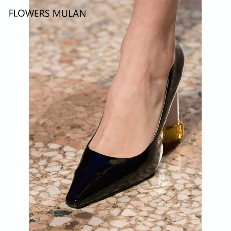 

Latest Design Fashion Show Famous Brand Women Pumps Shoes Pointed Toe Black Brown Patent Leather Strange Heel Ladies Shoes Woman