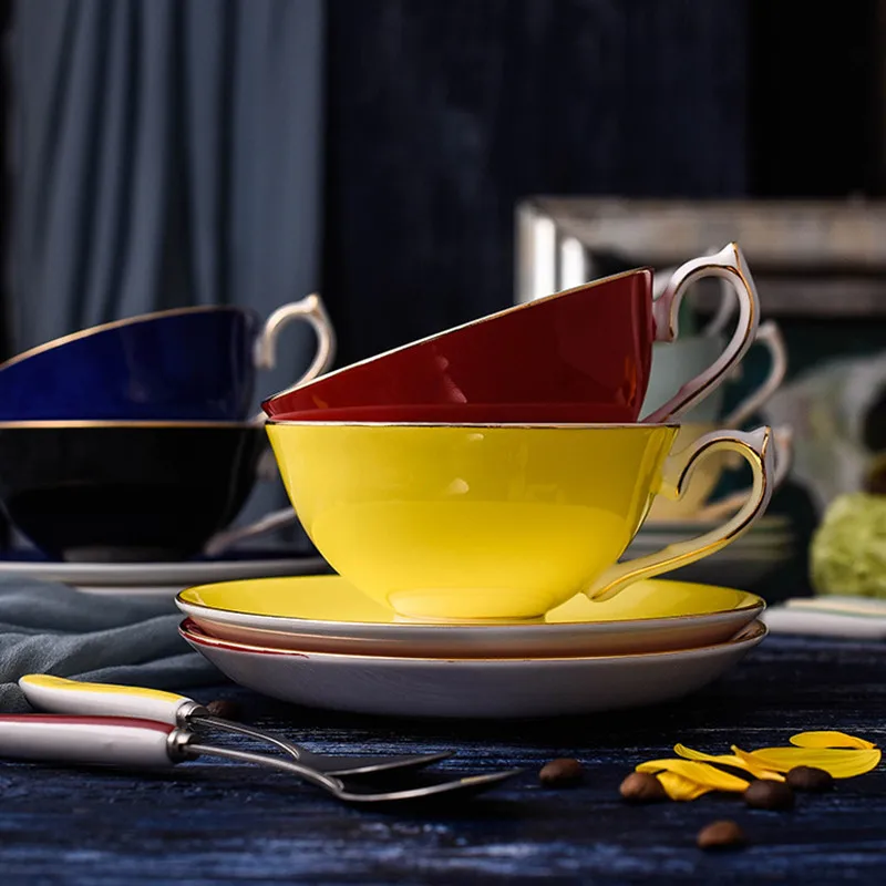 

1 set Top Grade Tea Cup And Saucer European Ceramic Coffee Cups Set CUPS Ceramic Advanced Porcelain Cup For Gifts 5ZDZ110