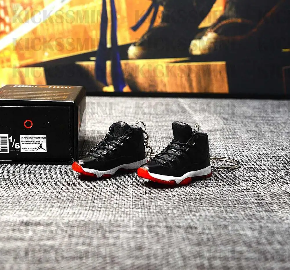 

dropshipping AJ 11 BRED sneaker keychains 1/6 SCALE 3D Mini Sneaker JORDAN keychain doll accessory