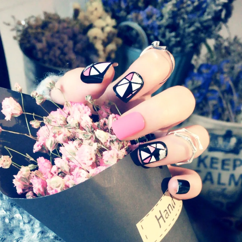 10823126188_1527121367