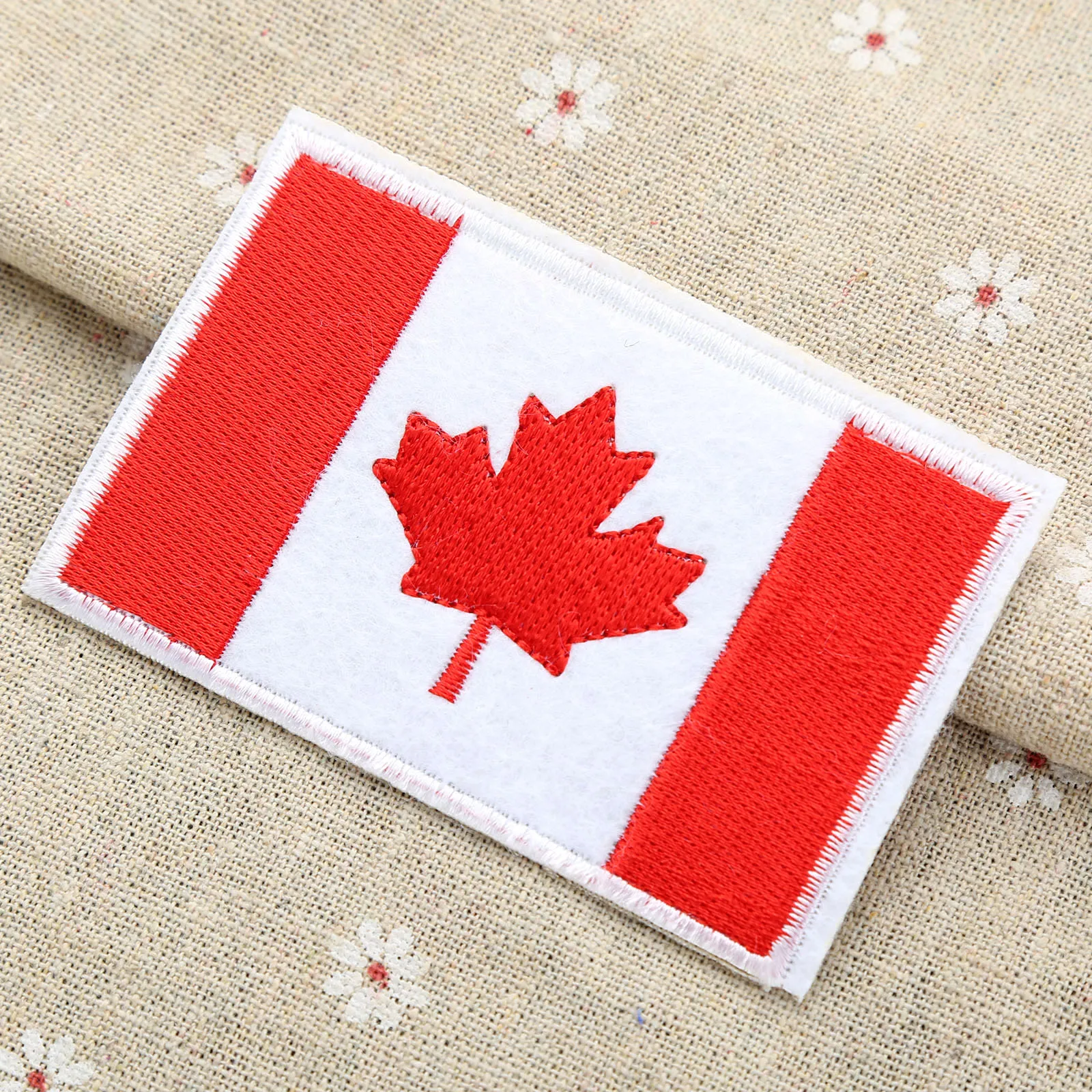 New CANADIAN FLAG PATCH Embroidered 6 cm x 3.5 cm Iron On Canada Flag Patch