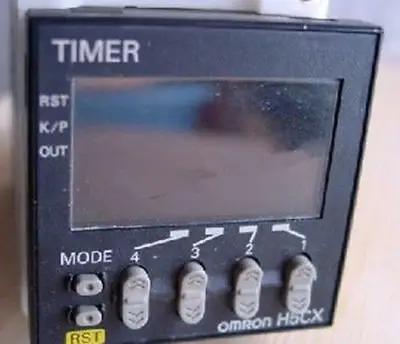 

2PCS H5CX-L8D H5CXL8D Digital Timer Tested