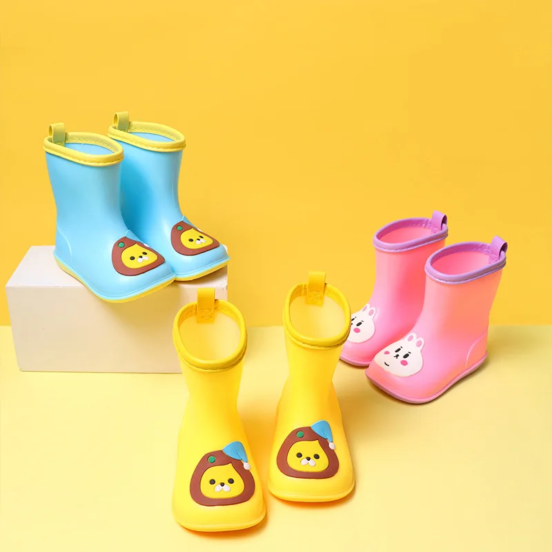 

2019 New Fashion Kids Rain Boots Girls Boys Children Baby shoes Rainboots Loverly Waterproof Non-slip Soft Bottom Water Shoes