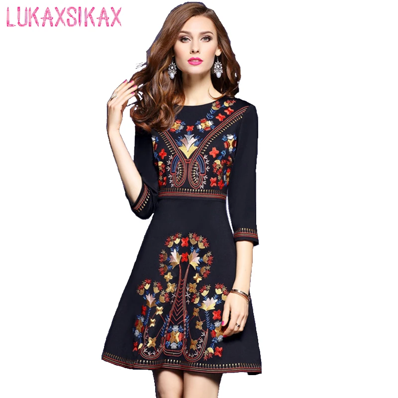 

LUKAXSIKAX 2019 Spring Autumn Fashion Designer Retro Ethnic Style Flowers Embroidery Runway Dress Luxury Evening Party Dresses