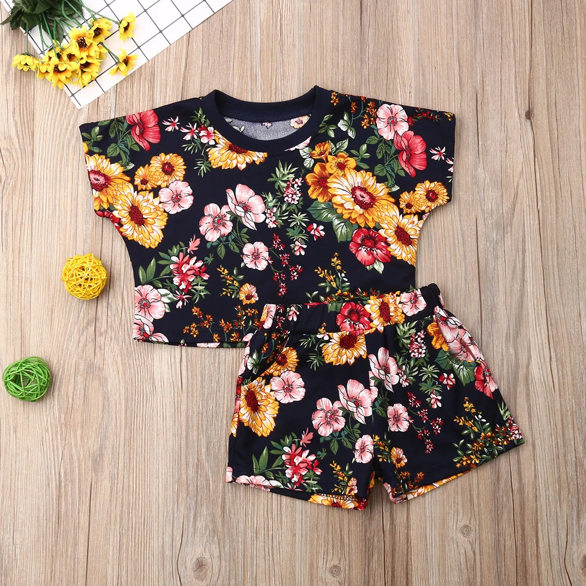 Комплекты летней одежды из 2 предметов для девочек, топы с короткими рукавами и цветочным принтом, футболка+ шорты, детская повседневная одежда