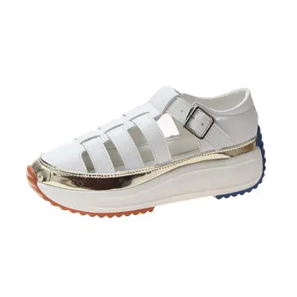 

Small white shoes summer thick-soled openwork shoes female students wild Baotou shoes women