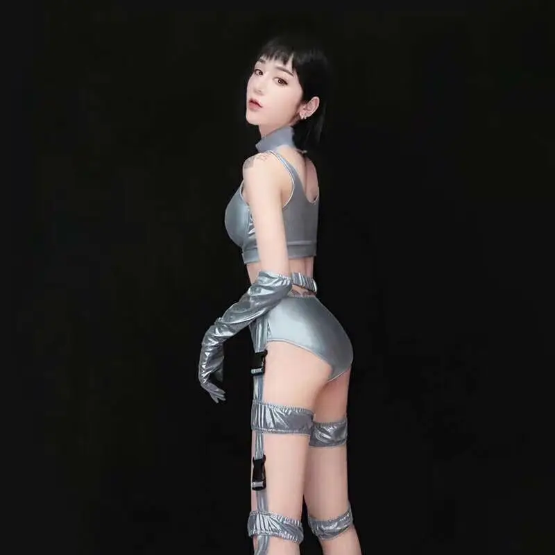 stage Space Suit (5)