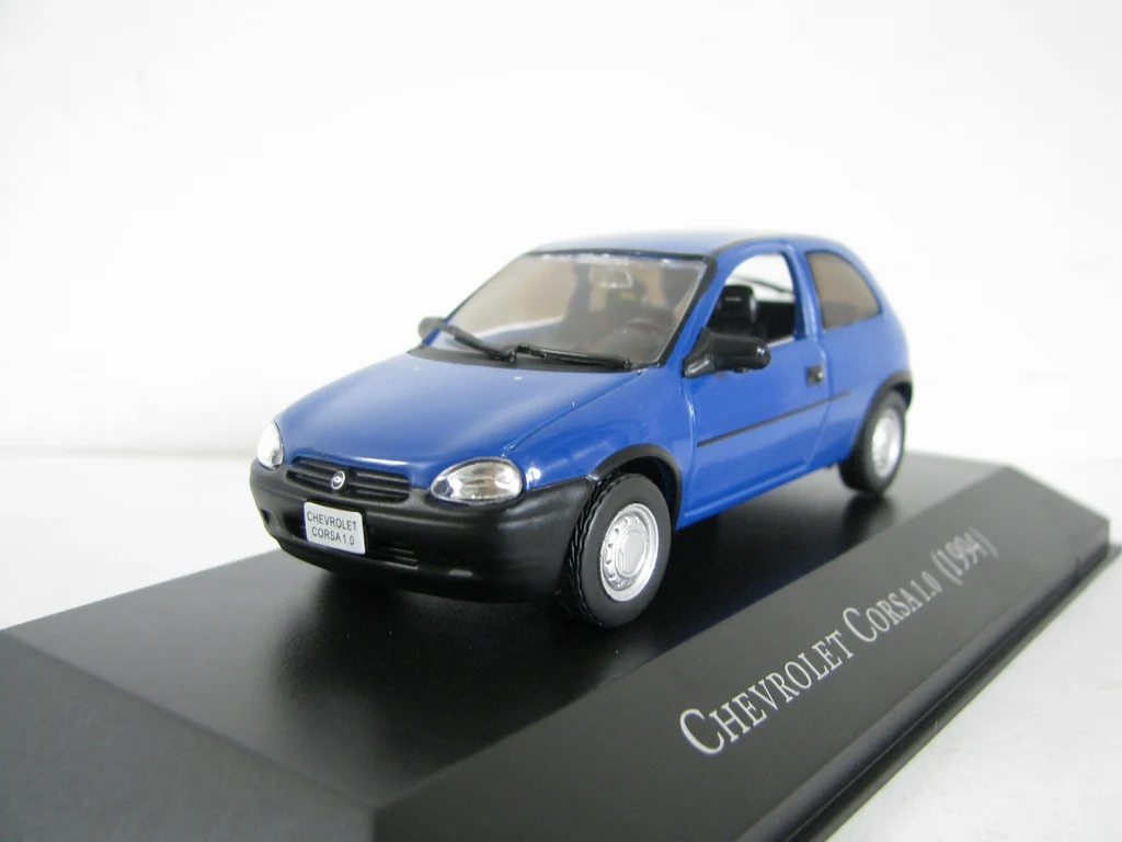 I XO 1:43 CHEVRO LET CORSA 1 0 (1994) Бутик игрушечный автомобиль из сплава для детей Детские